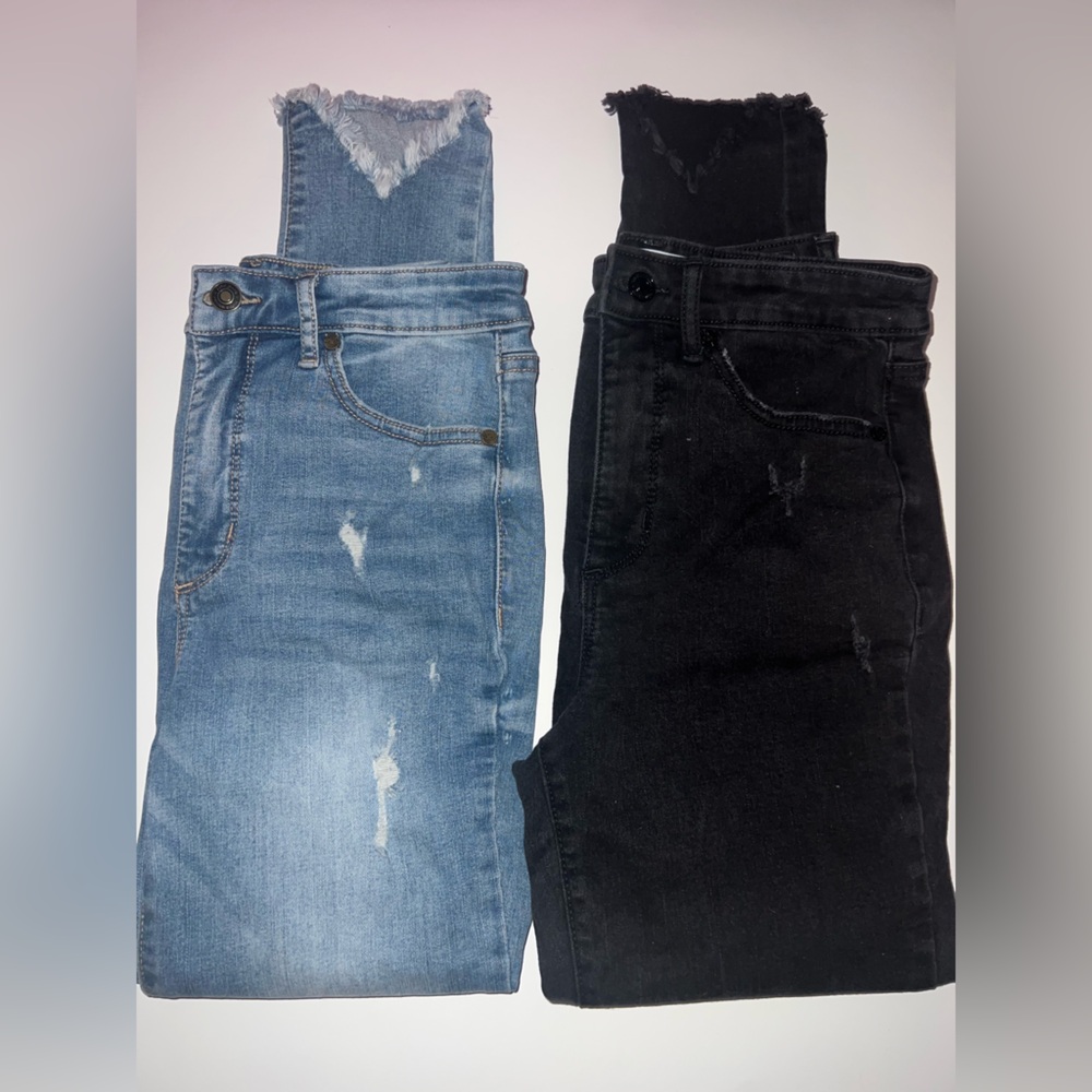 2 pairs of sofia vergara distressed jeans size 2
